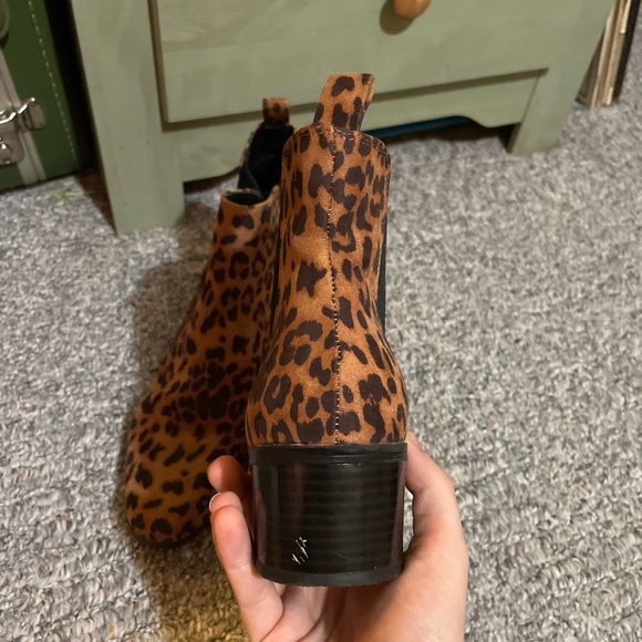 Cheetah Print Booties - Women’s 10 - Picture 3 of 4